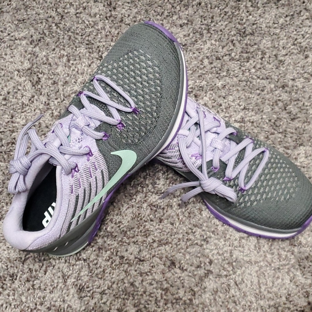 Nike Grip size 7